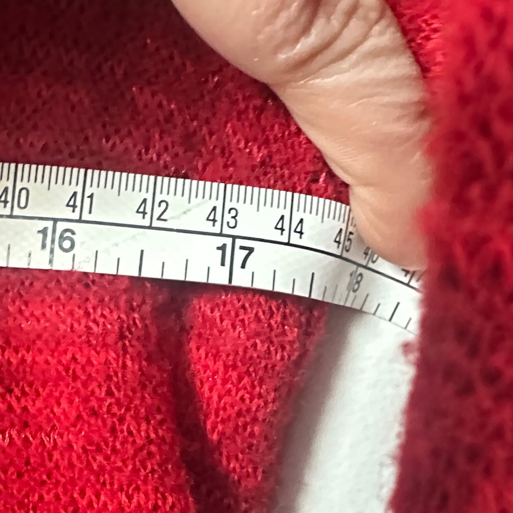 Red and Black Leaf Pattern Sweater - image 3